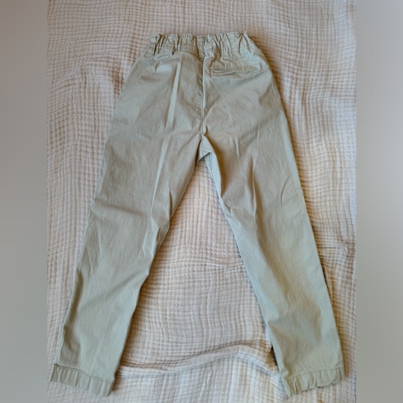 Osh Kosh B’Gosh khakis size 6 - Picture 3 of 3